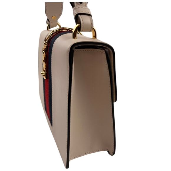 GUCCI Sylvie Embroidered Floral Shoulder Bag in White - Picture 5 of 16